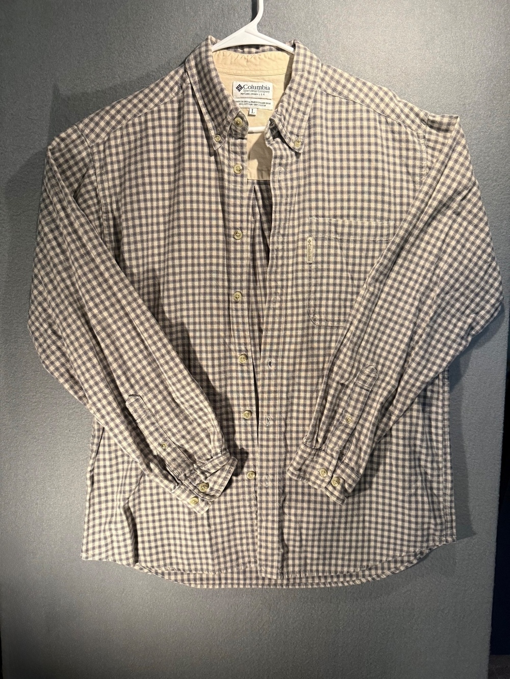 Columbia Men's Large Beige and Blue Plaid Cotton Button-Up Shirt